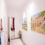 בית הארחה Art