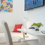 בית הארחה Art 4*