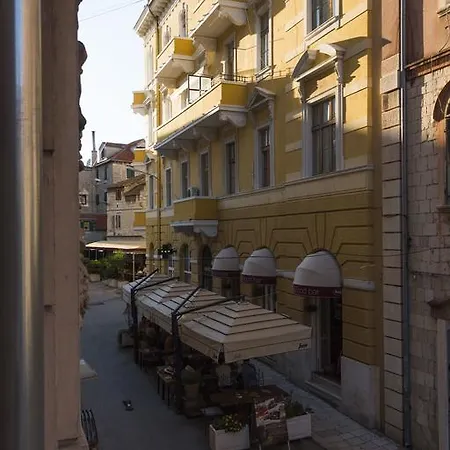 Art Гостьовий будинок 4*